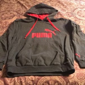 PUMA HOODED SWEATSHIRT - GENTLY WORN- BOYS MEDIUM